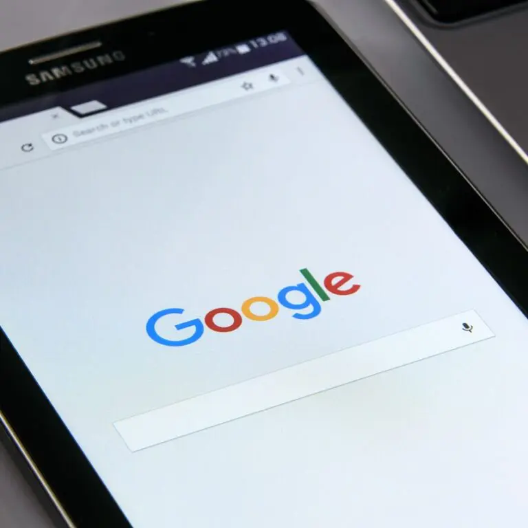 google on your smartphone, search engine, internet-1796337.jpg